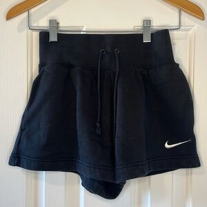 Nike lounge sweat-shorts. Size XS. Good condition.
